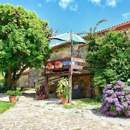 Апартаменты Pazo Da Fonte En A Costa Da Morte